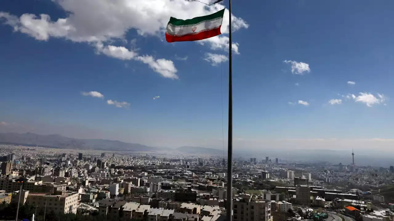 دولت ایران مبلغ لازم برای دریافت اقامت خارجی‌ها را ۱۵۰ هزار دلار کاهش داد