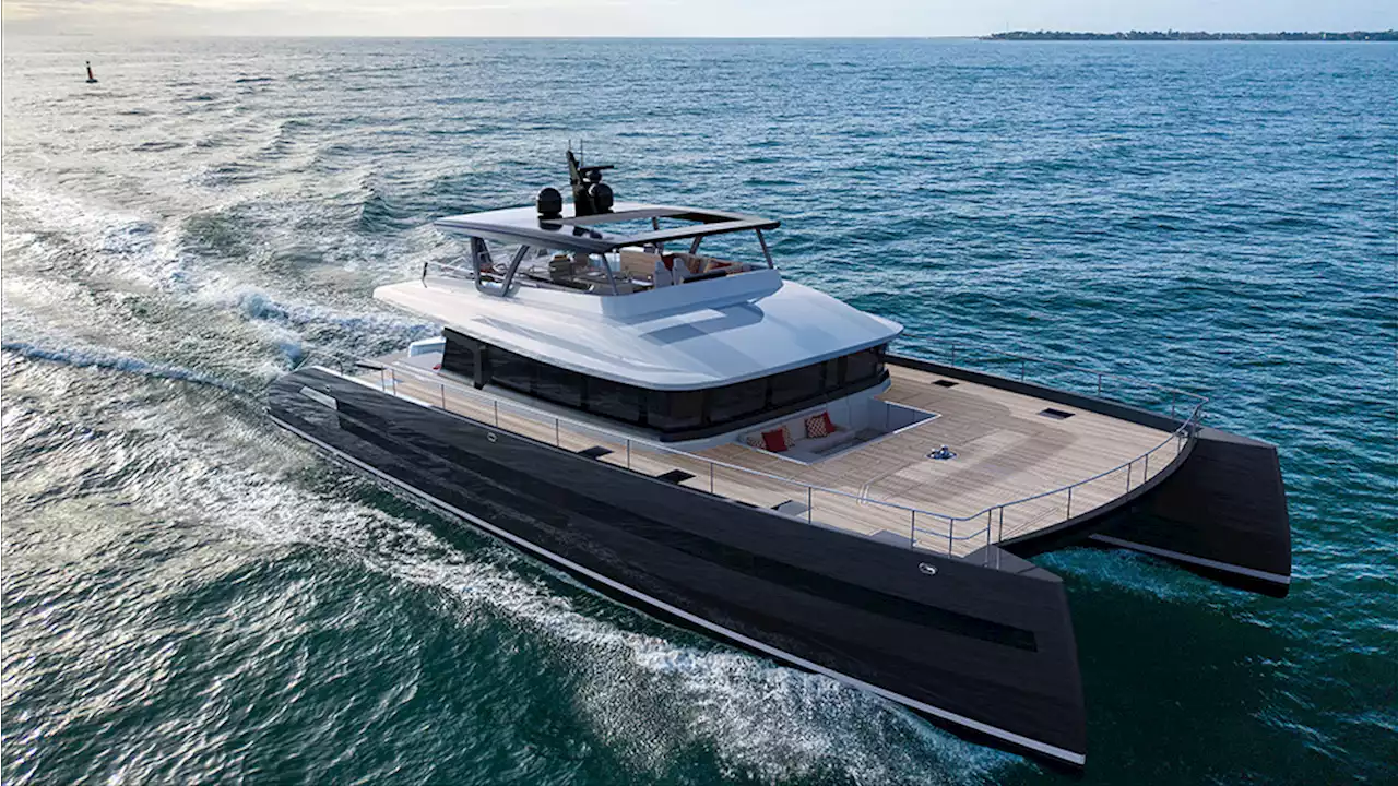 This Sleek New 86-Foot Catamaran Comes With a Foredeck Jacuzzi