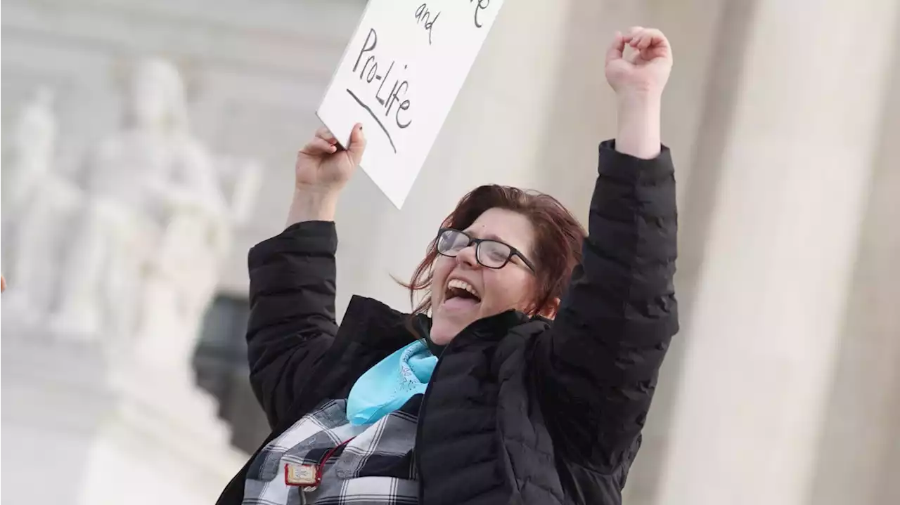 Fetus-Hoarding Activist Pleads Not Guilty in Clinic Blockade