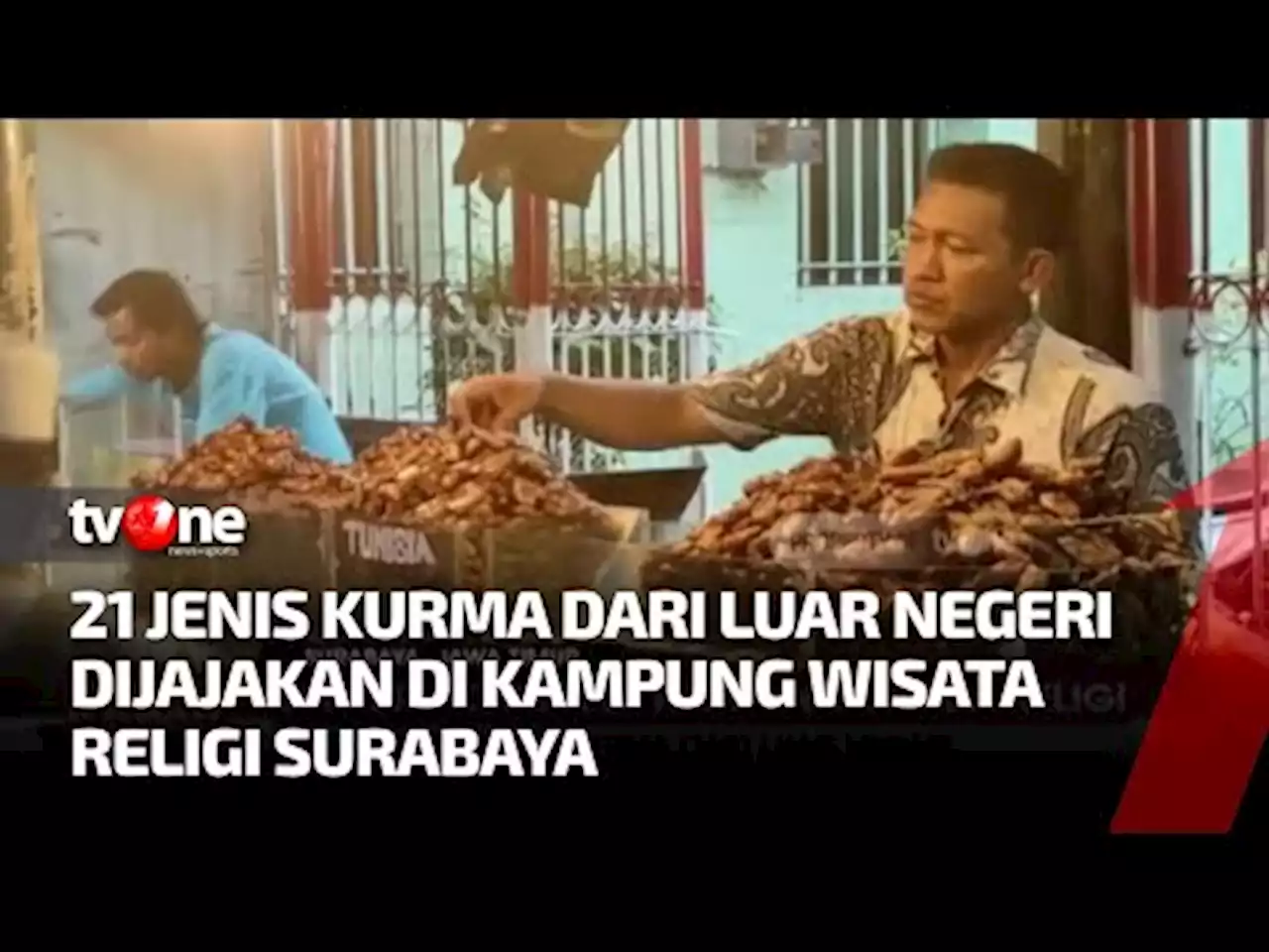 Kampung Wisata Religi di Surabaya Hadirkan Puluhan Jenis Kurma - tvOne