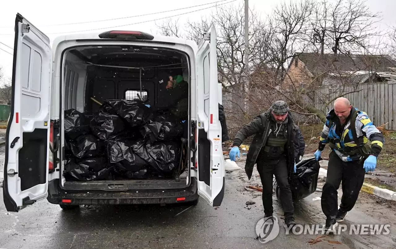 [우크라 침공] 美, 민간인 학살 파상공세…전범 재판에 추가 제재 공언 | 연합뉴스