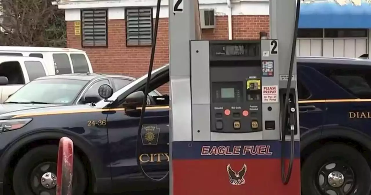 Toddler fatally shoots 4-year-old sister inside car at gas station in Pennsylvania