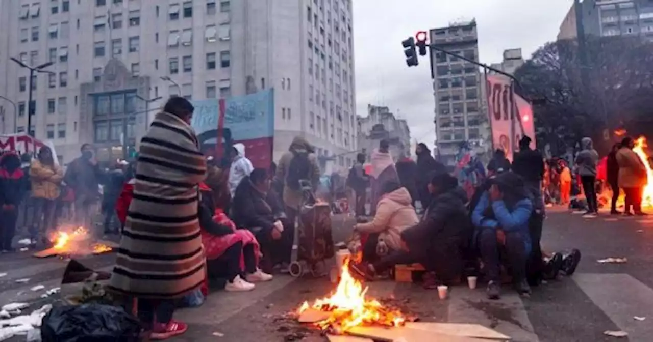 Pobreza y piquetes: los tres sem�foros en rojo que alertan al Gobierno