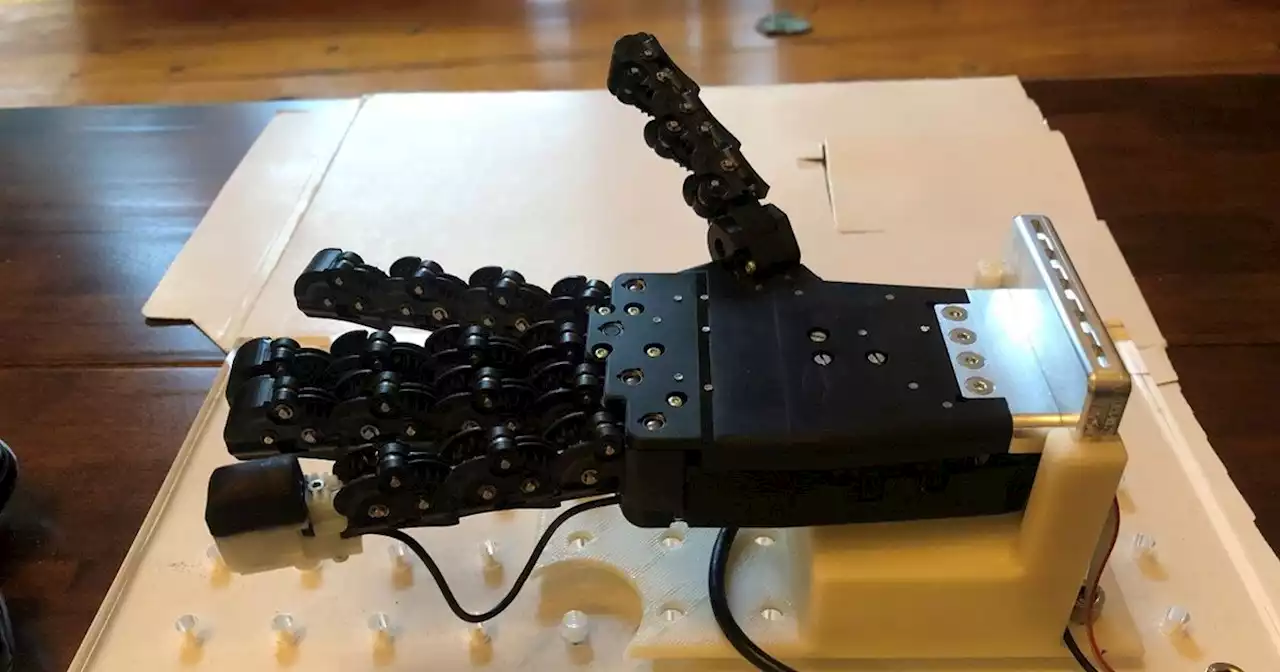 Robots given 3D-printed fingertips that can 'feel' like human skin in new study