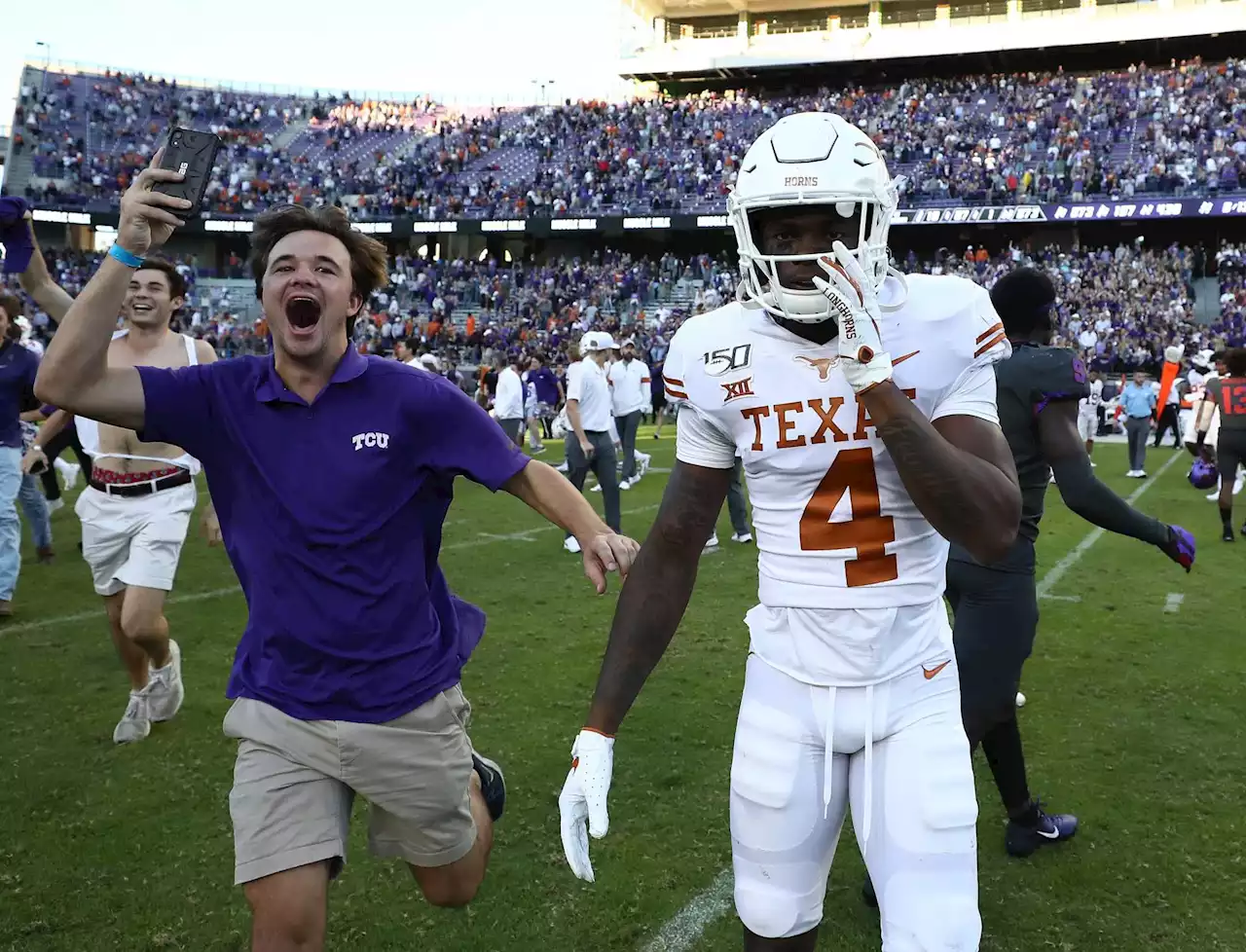 Still chasing a Big 12 title, Texas senior Anthony Cook makes a move