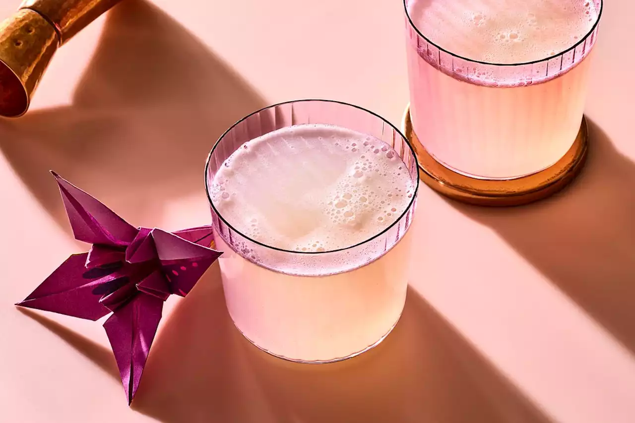 Lavender Vodka Lemonade Recipe on Food52