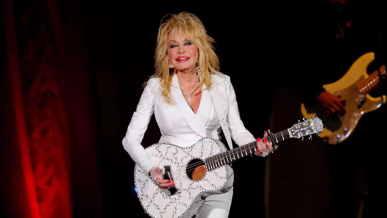 Dolly Parton’s old property-turned-venue offers free weddings to couples impacted by wildfires