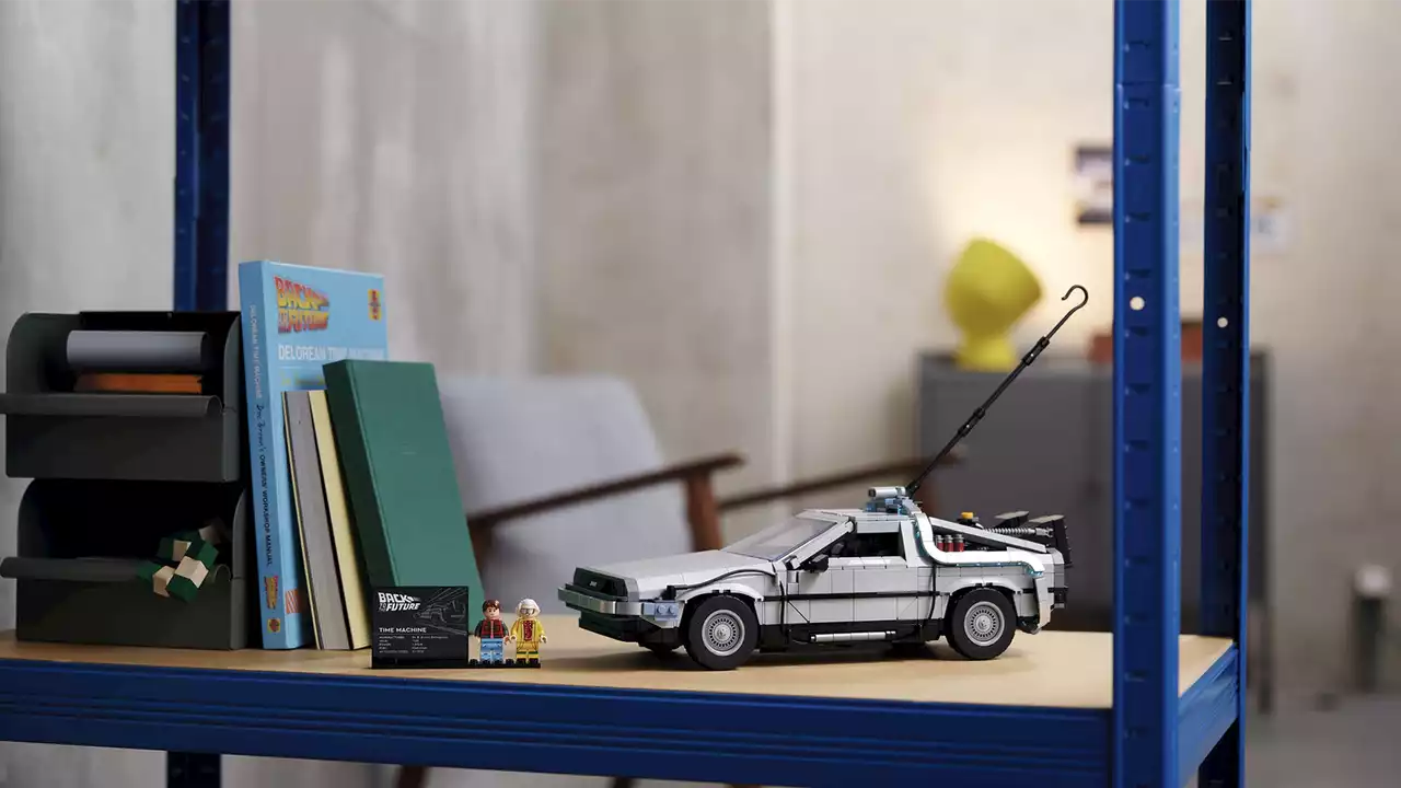 Lego sort la DeLorean de Retour vers le futur en 1872 pièces au prix de 170 euros