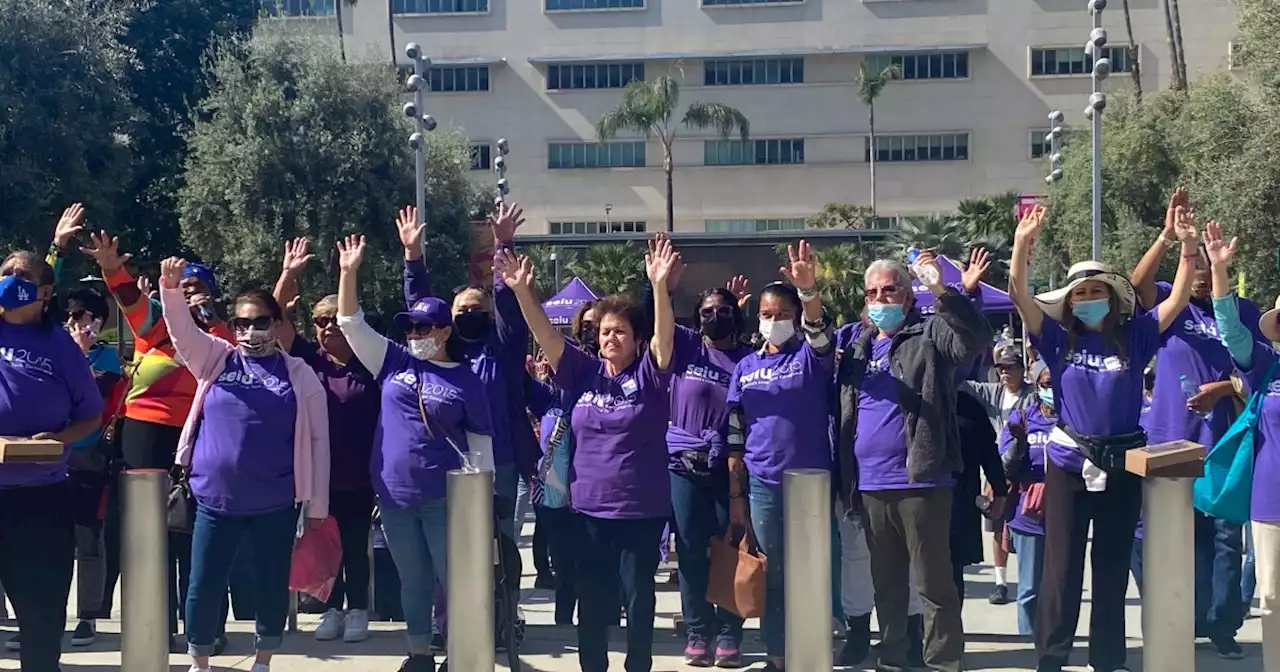 Homecare Workers Rally Outside LA County Board Of Supervisors' Office Demanding $20 Wage\r\n