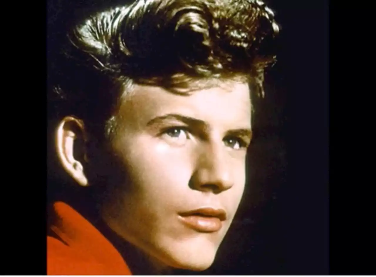 Bobby Rydell, Philly teen idol known for ‘Wild One’ and ‘Volare,’ dies at 79