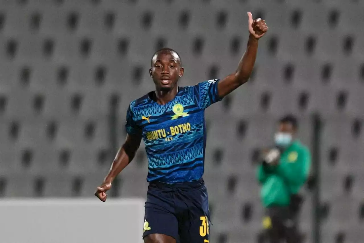 Super Shalulile hits a treble as Sundowns sink Swallows