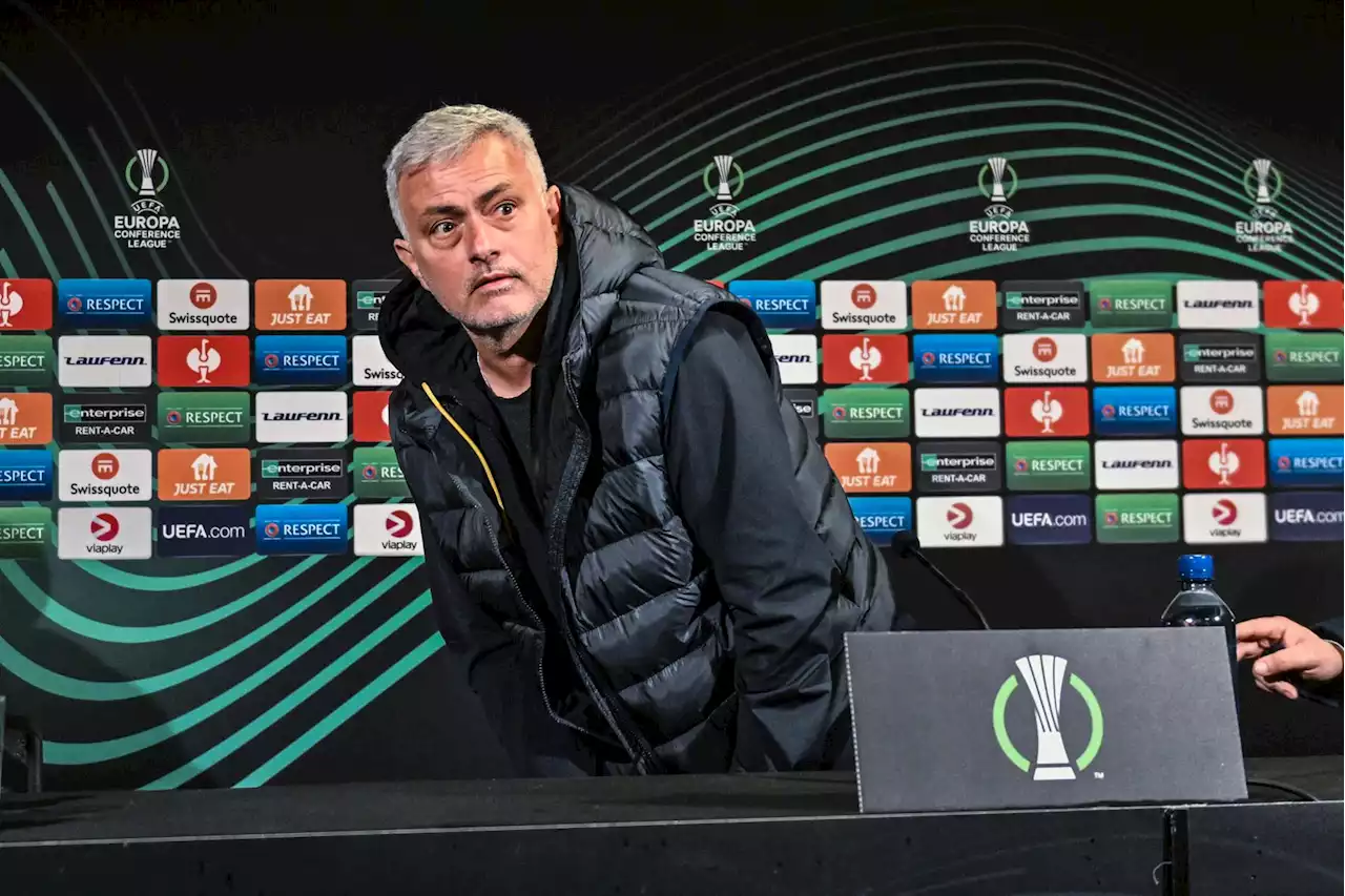 Mourinho slakter kunstgress: – En helt annen idrett