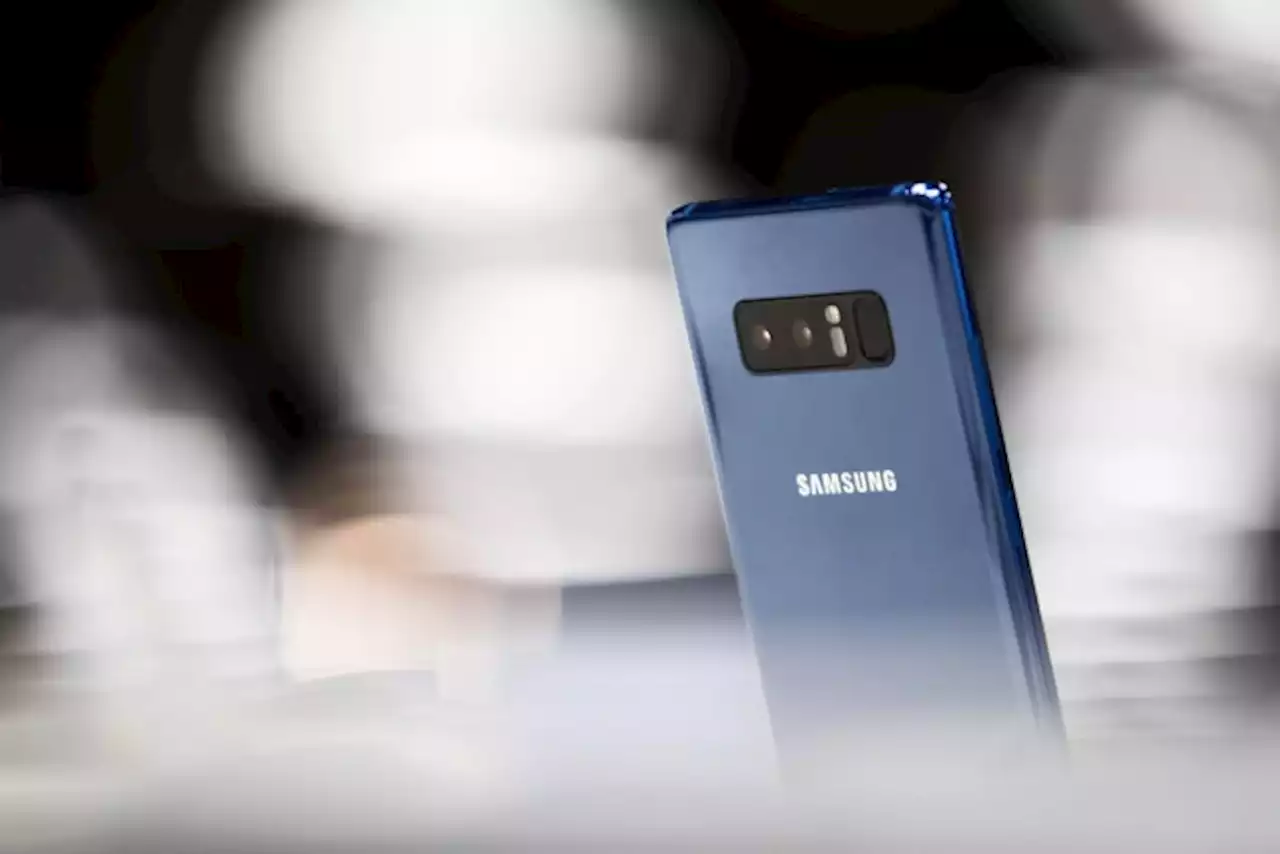 Samsung earnings top estimates on chip demand, new handsets