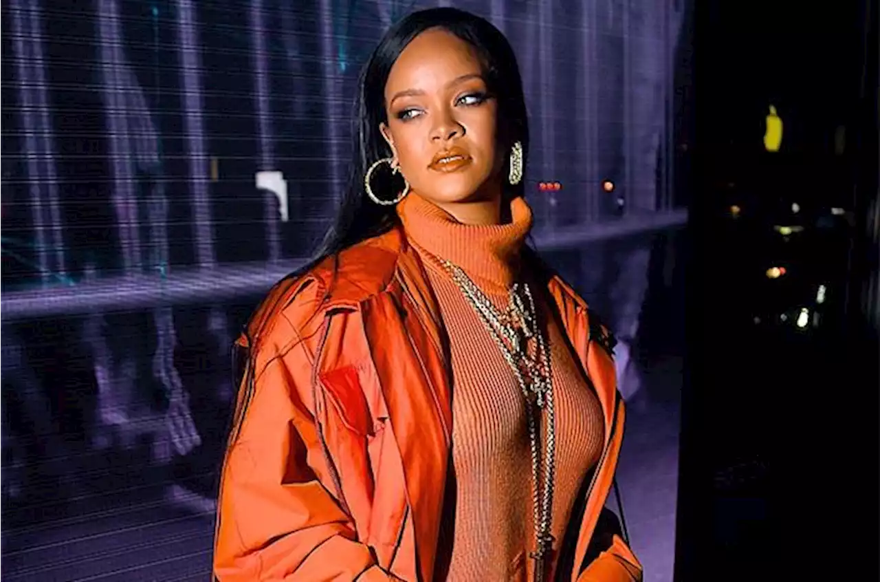 Rihanna makes Forbes' list of billionaires | Channel