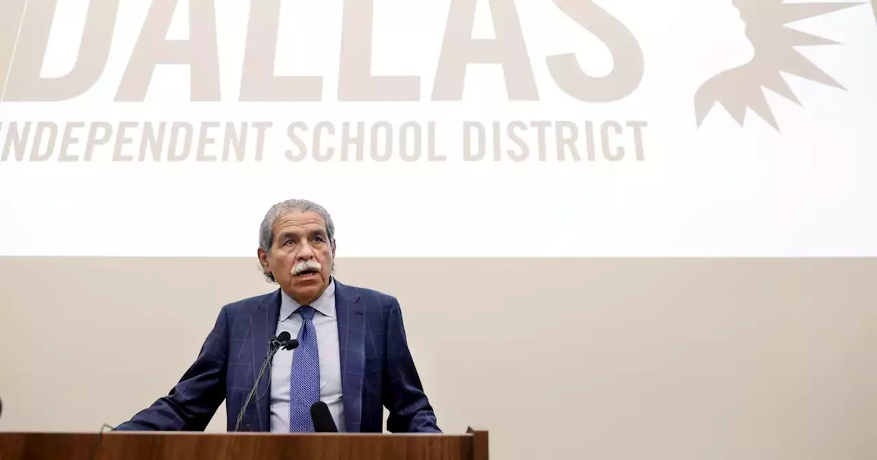 If Dallas schools superintendent Hinojosa signals run for mayor, his exit would come sooner