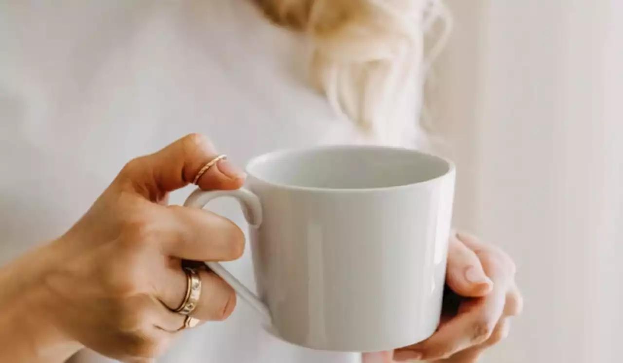 خبراء تغذية يكشفون 4 مشروبات طبيعية تعزز صحة الكبد