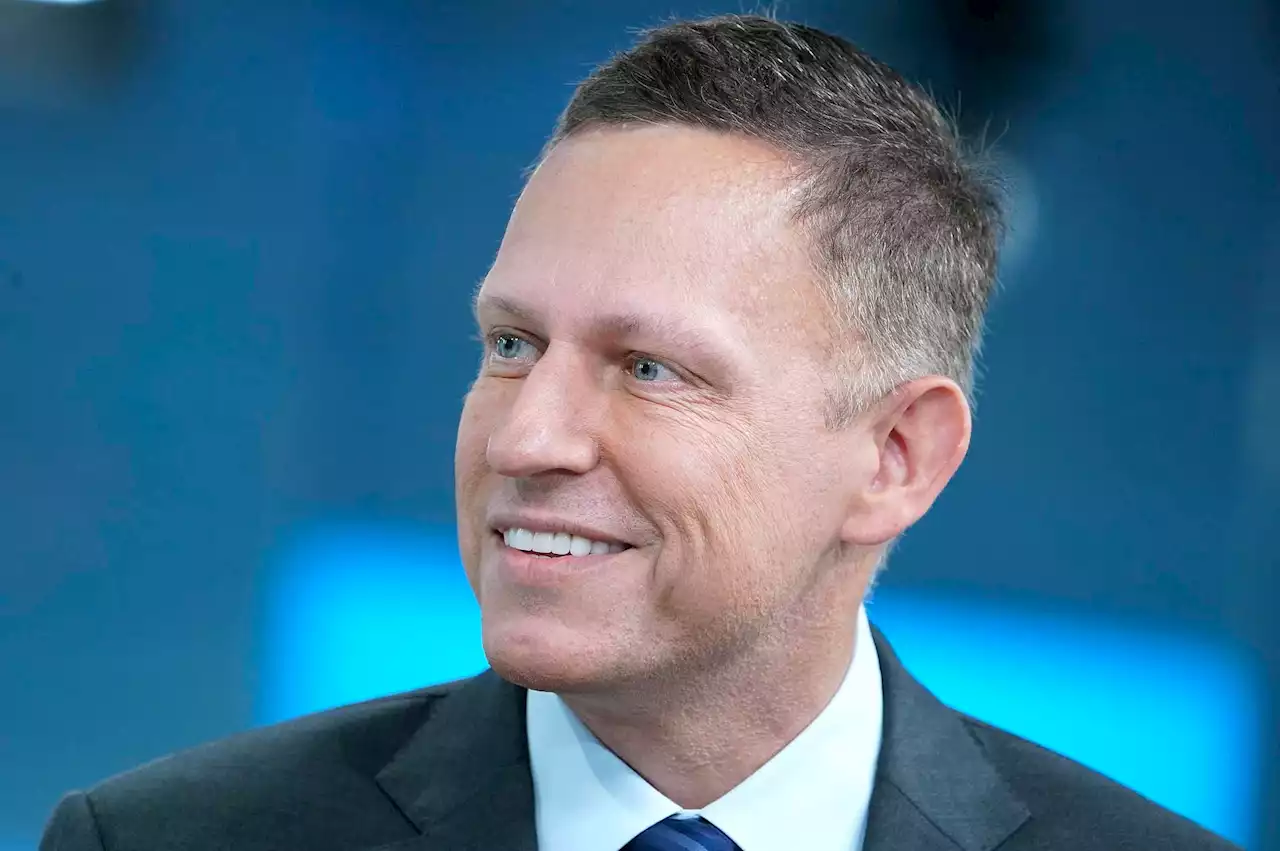 Peter Thiel Pumps Bitcoin, Calls Warren Buffett A ‘Sociopathic Grandpa’