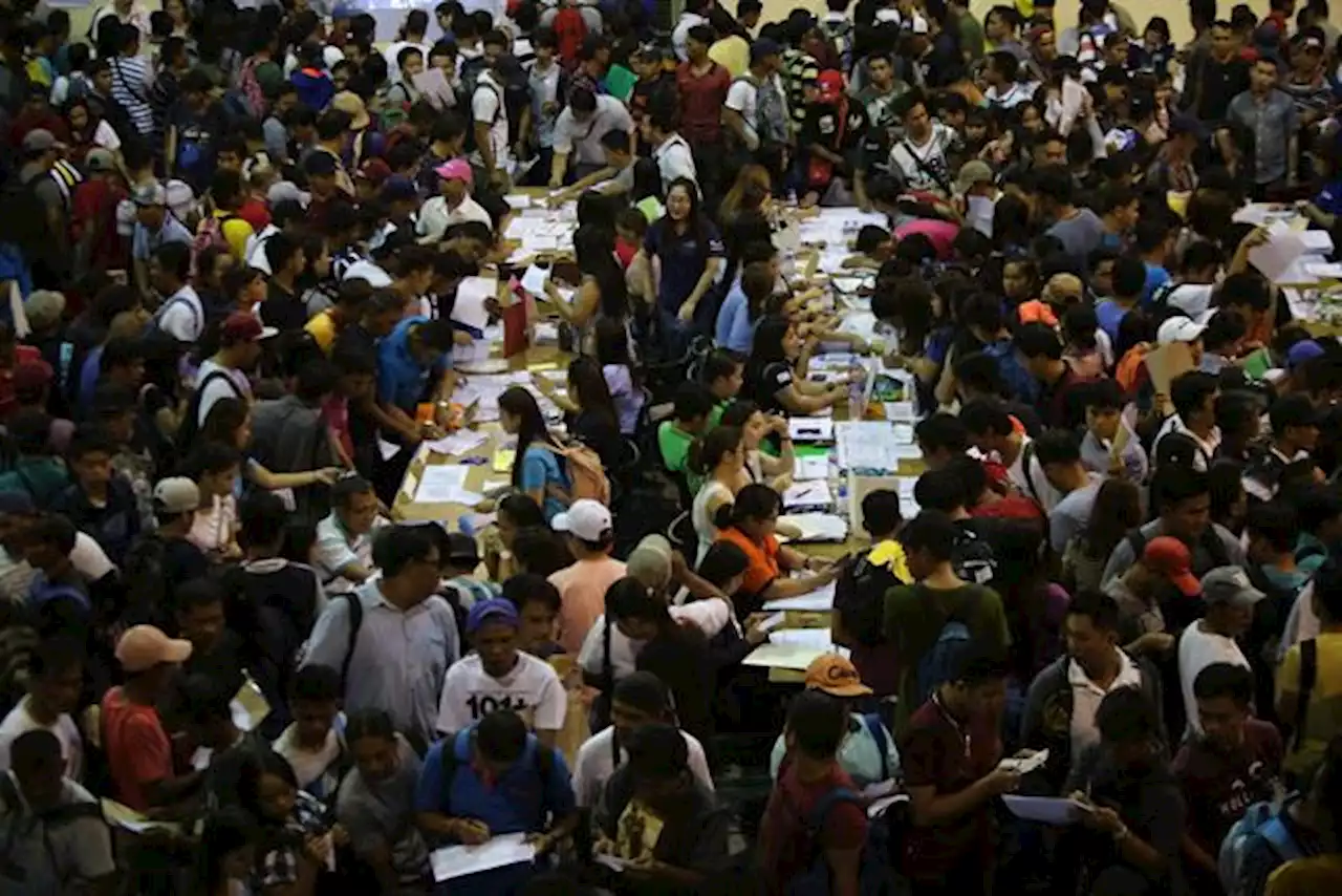 Jobless Filipinos up to 3.13M in February —PSA