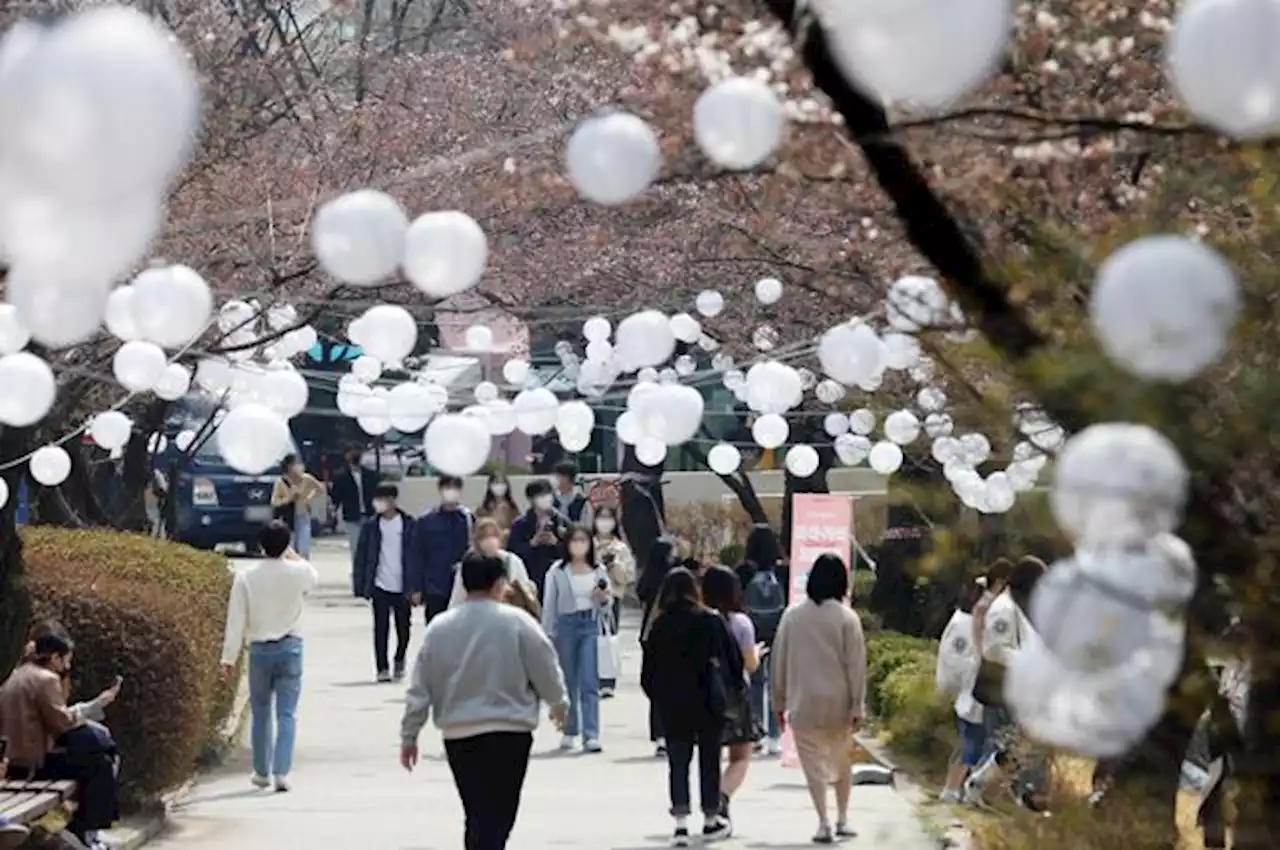 4월엔 거리두기 풀고, 5월엔 국제선 연다 ... '포스트 코로나' 성큼