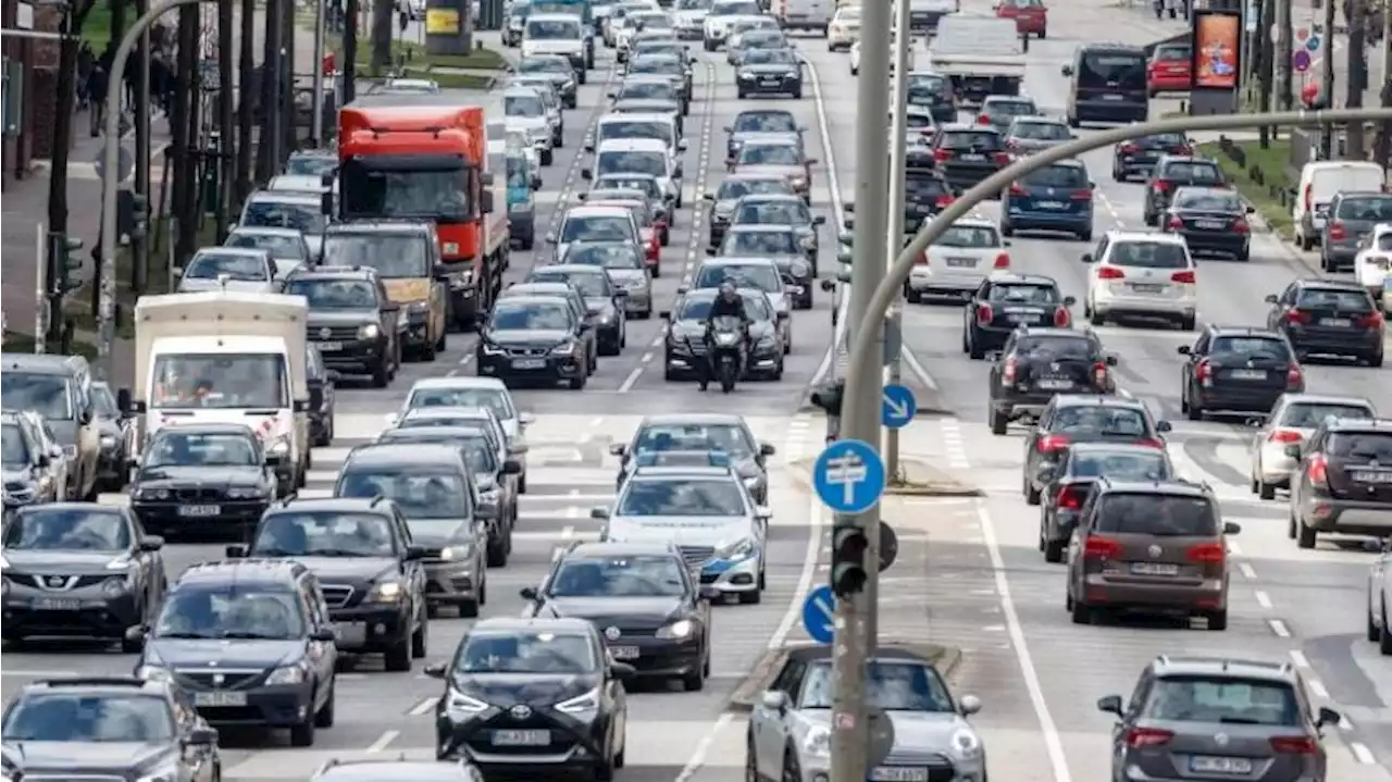 Berliner Abgeordnetenhaus berät über Verkehrspolitik