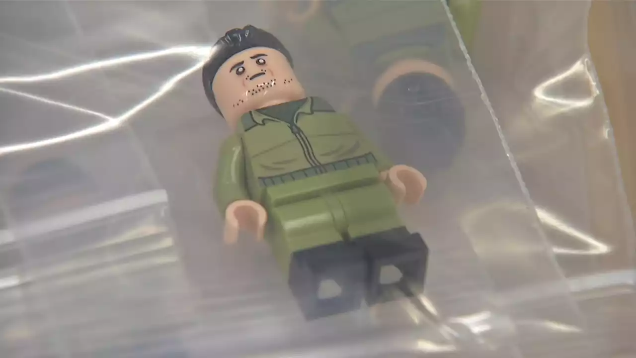 Lego-Based Zelenskyy Figurine From Illinois Toymaker Nets $145K for Ukrainian Relief