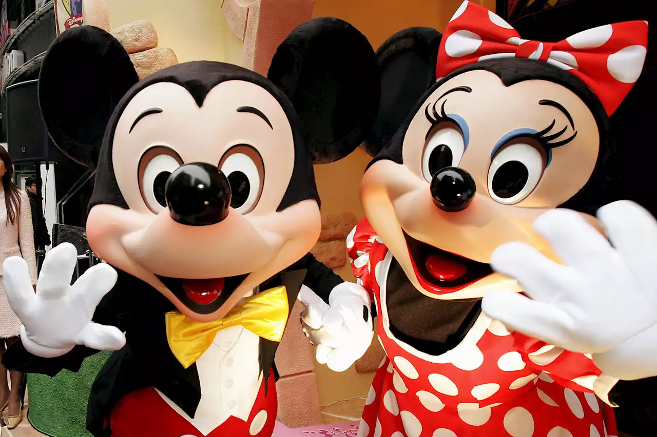 In Minnie Mouse's Dress, Right Wingers See a Penis -- and a LGBTQ Conspiracy