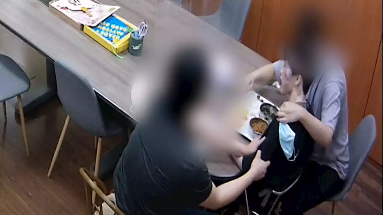 [단독] '강제식사' 처음이 아니었다…CCTV 속 장면 보니