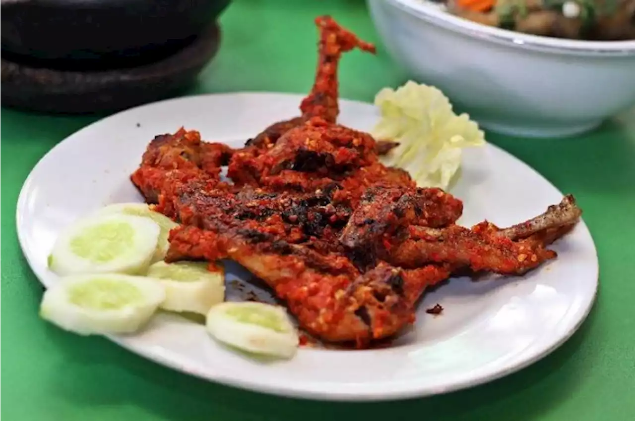 5 Rekomendasi Menu Berbuka Puasa Khas Lombok: Ayam Taliwang dan Konconya