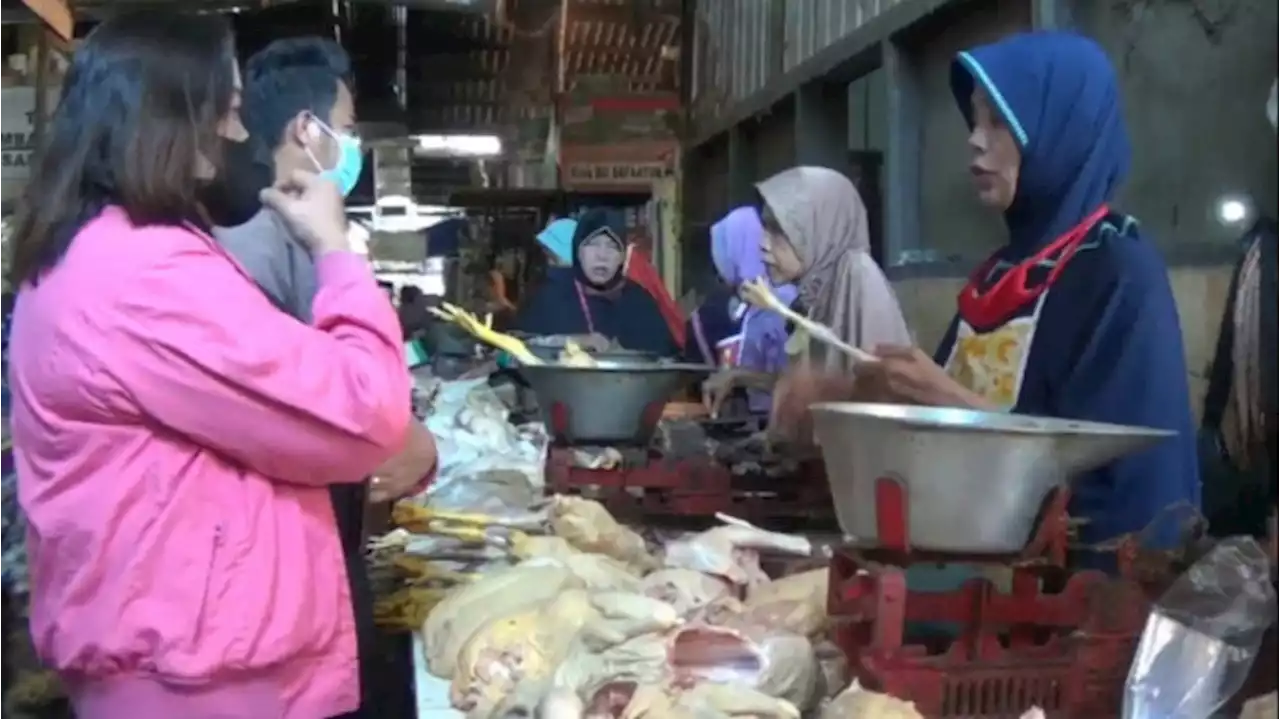 Daging Ayam di Kendal Rp40 Ribu, Pedagang dan Pembeli Sama-Sama Bingung