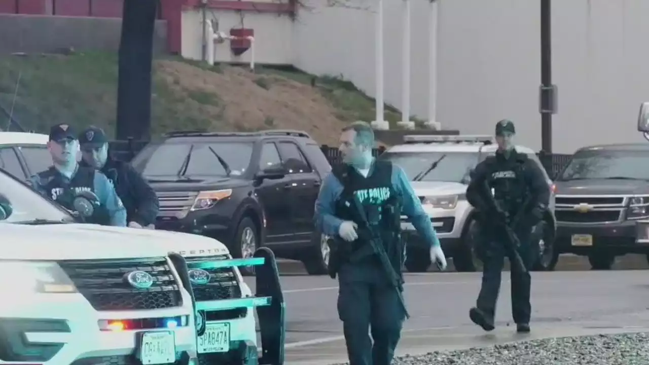 Police hunt for gunman after American Dream Mall shooting