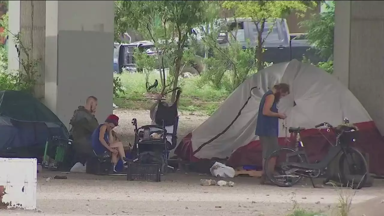 Homeless encampments continue to pop up around Austin, despite law