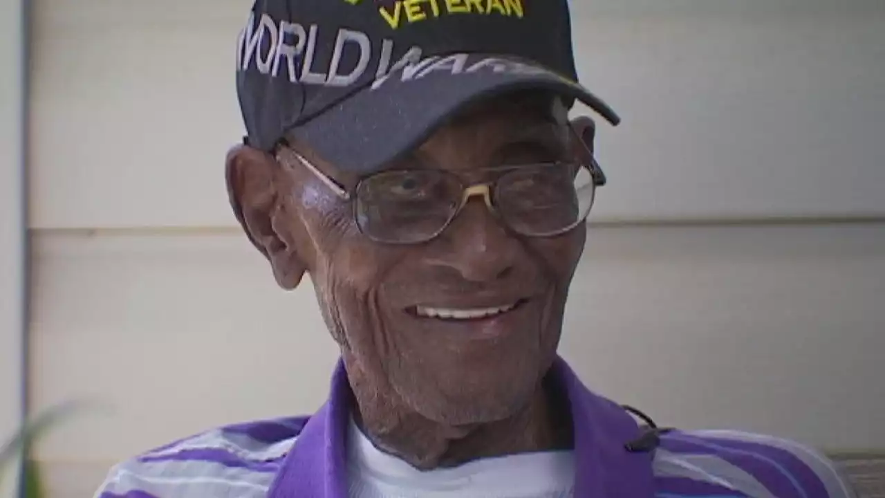 Richard Overton memorial monument unveiled at Texas State Cemetery