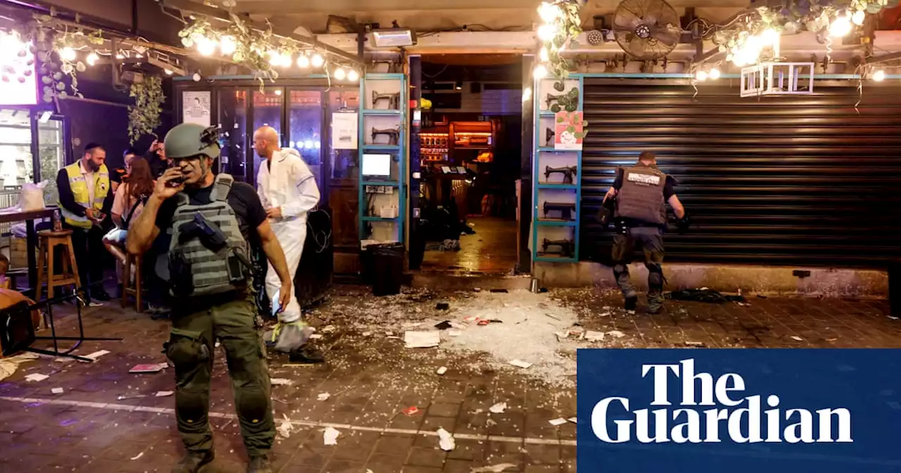 At least two dead and eight wounded in Tel Aviv shooting