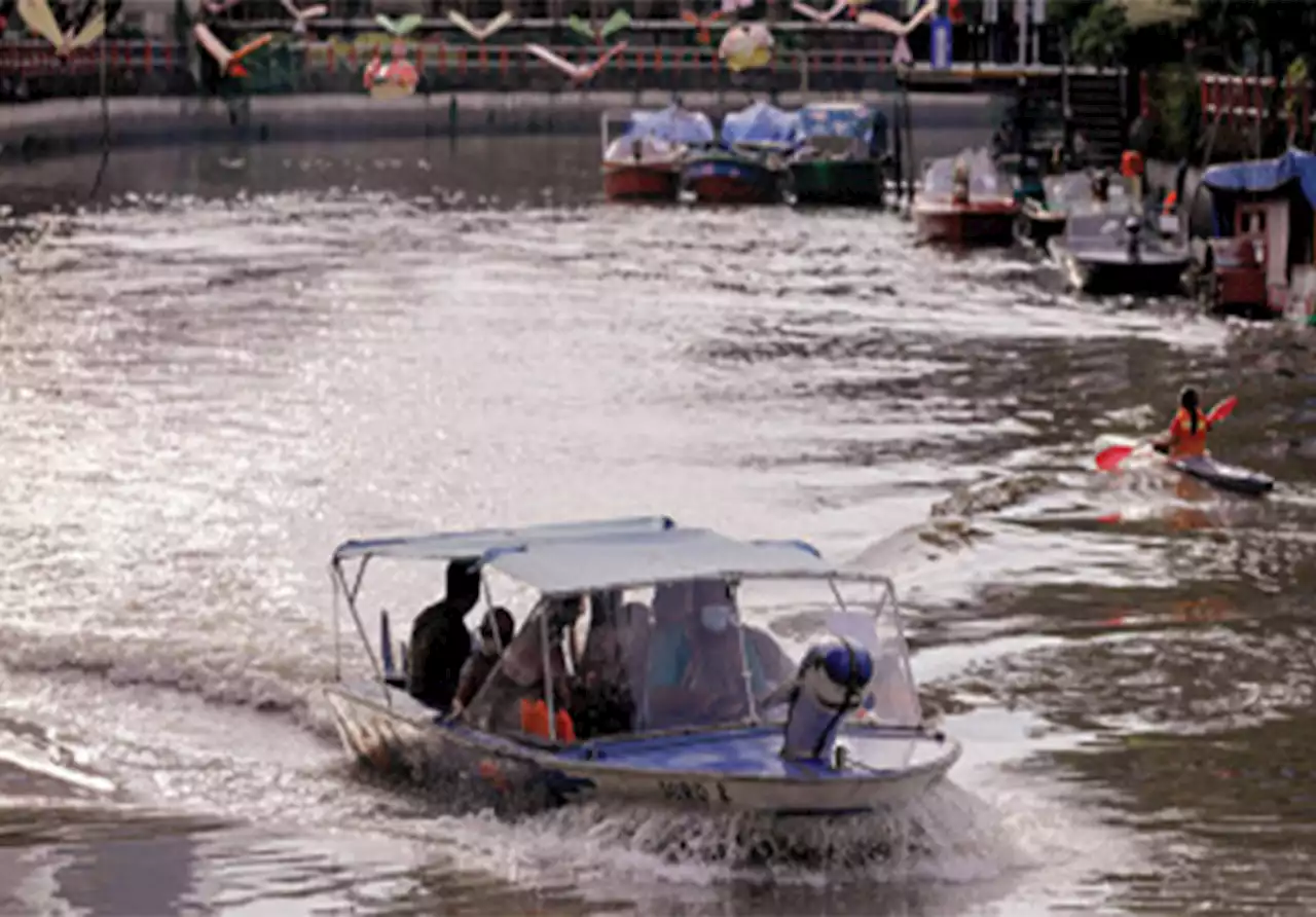 Jumlah Pengunjung Wisata Perahu Kalimas Meningkat