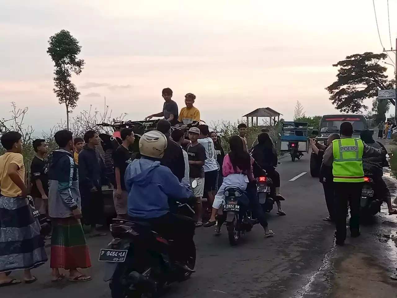 Puluhan Pemuda di Gubuk Klakah Malang Membandel, Sudah Dirazia Masih Saja Balapan, Duh!