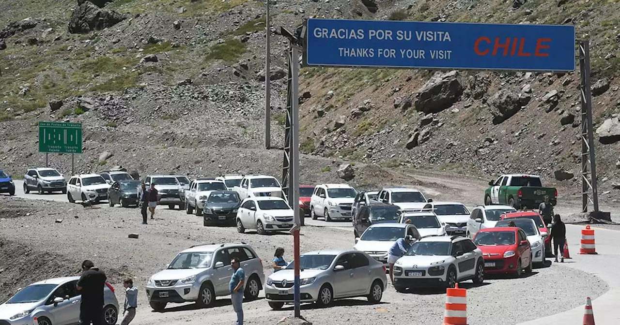 Reabren los pasos fronterizos terrestres que unen Argentina y Chile | Política | La Voz del Interior