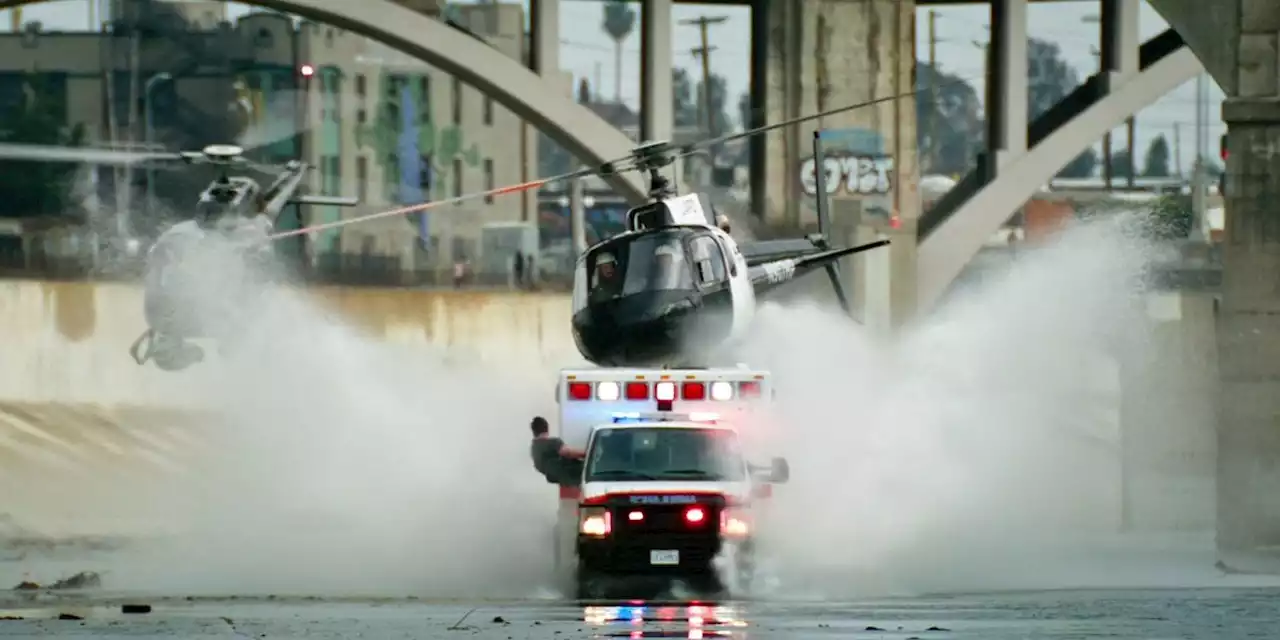 Michael Bay Improvised Scary Chase Stunt In Ambulance Movie