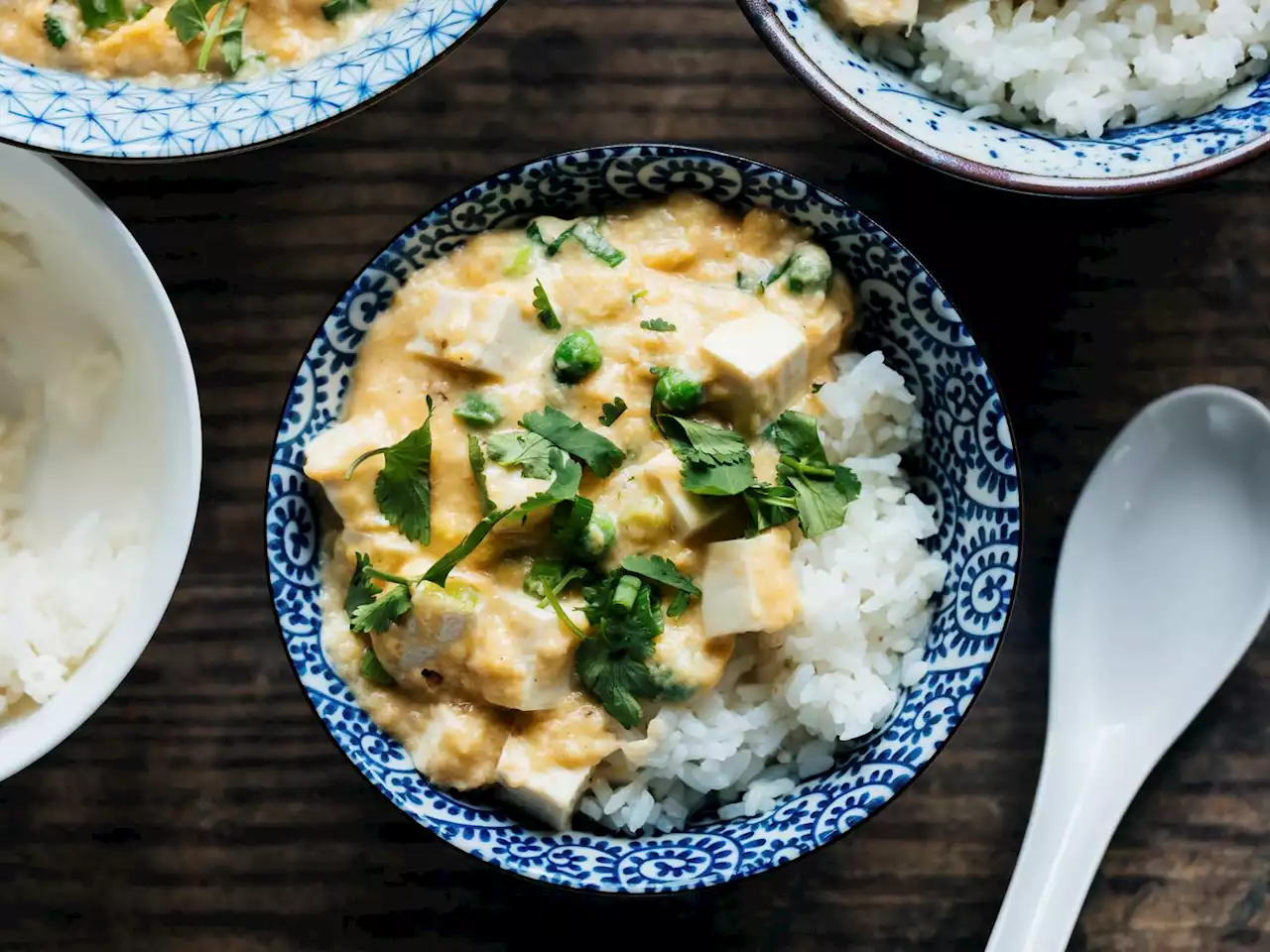 Cantonese Slippery Eggs with Tofu and Peas