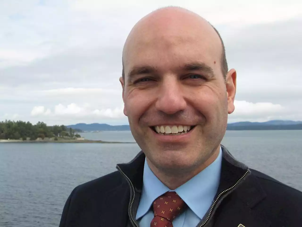 B.C. municipalities to get right to fire local politicians convicted of crimes