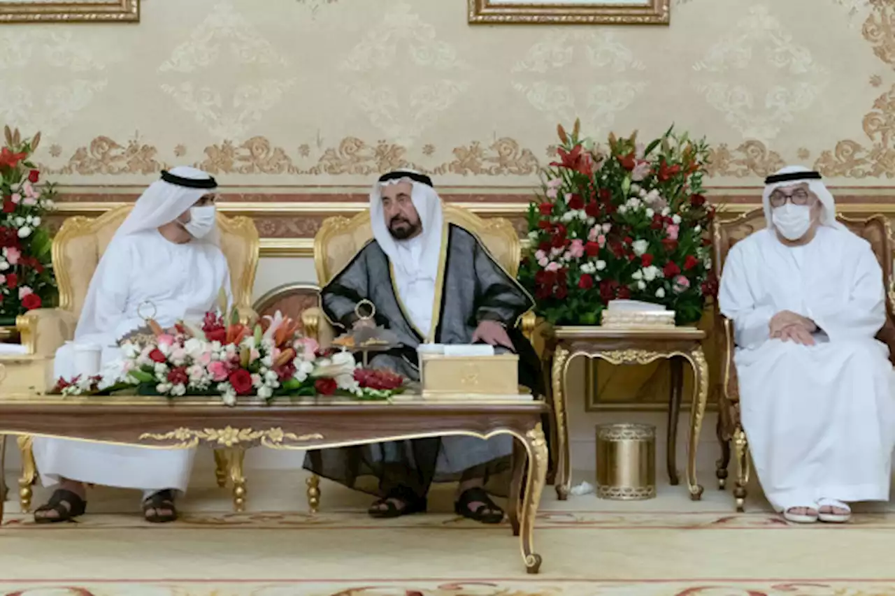 حاكم الشارقة يستقبل المهنئين بشهر رمضان المبارك في قصر البديع العامر