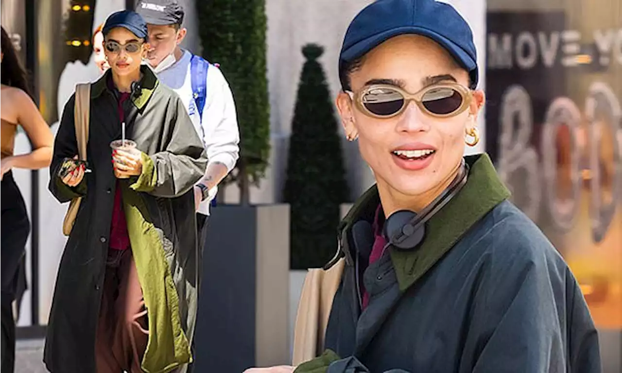 Zoe Kravitz goes incognito during casual coffee run in Manhattan