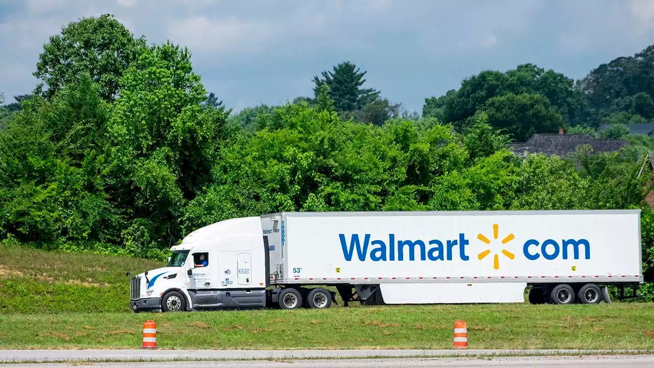 Walmart offering new truckers starting salary of up to $110,000