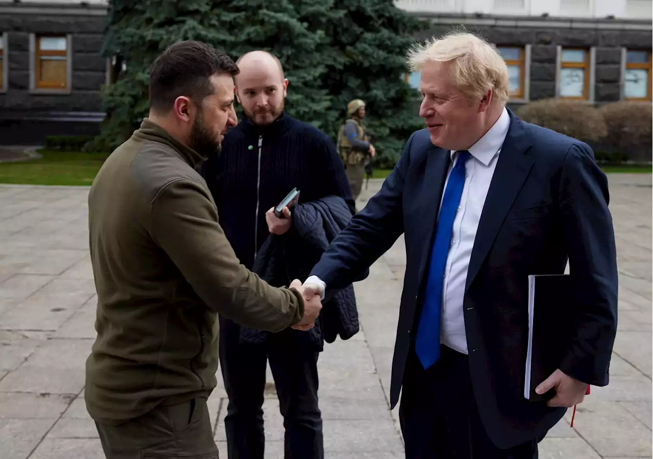 UK to send armoured vehicles to Ukraine as Johnson meets Zelensky in Kyiv