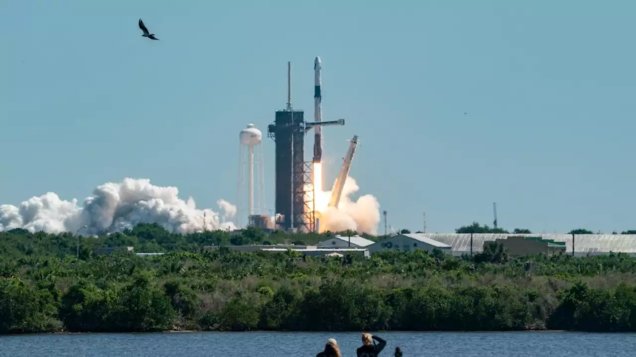 SpaceX launches Axiom-1 private astronaut mission to ISS