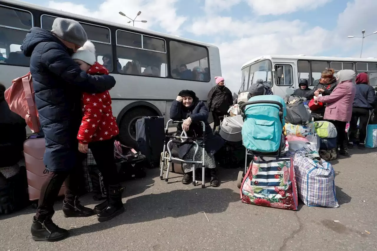 Минобороны: из Мариуполя в Россию эвакуировано 134 299 человек