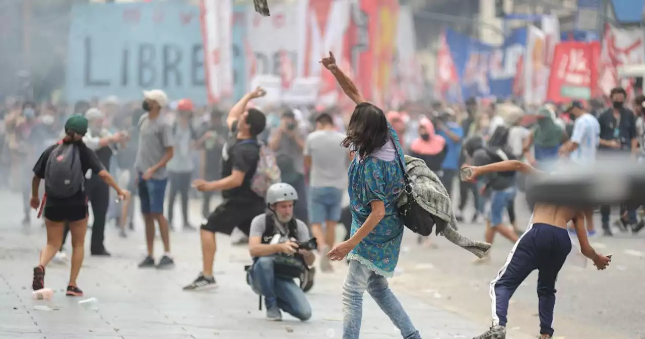 Procesaron a seis personas por el ataque al Congreso cuando se discutía el acuerdo con el FMI | Política | La Voz del Interior