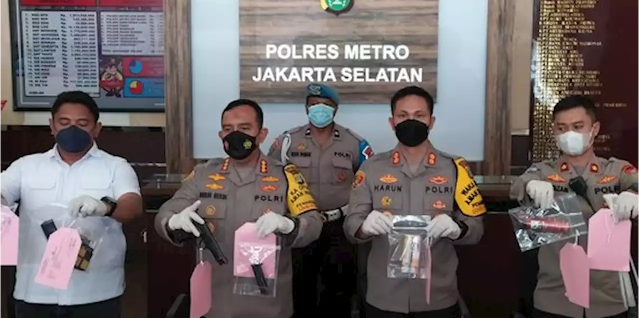 Polisi Usut Dugaan Keterlibatan Pelaku Lain Perampokan Bank di Cilandak Jaksel | merdeka.com