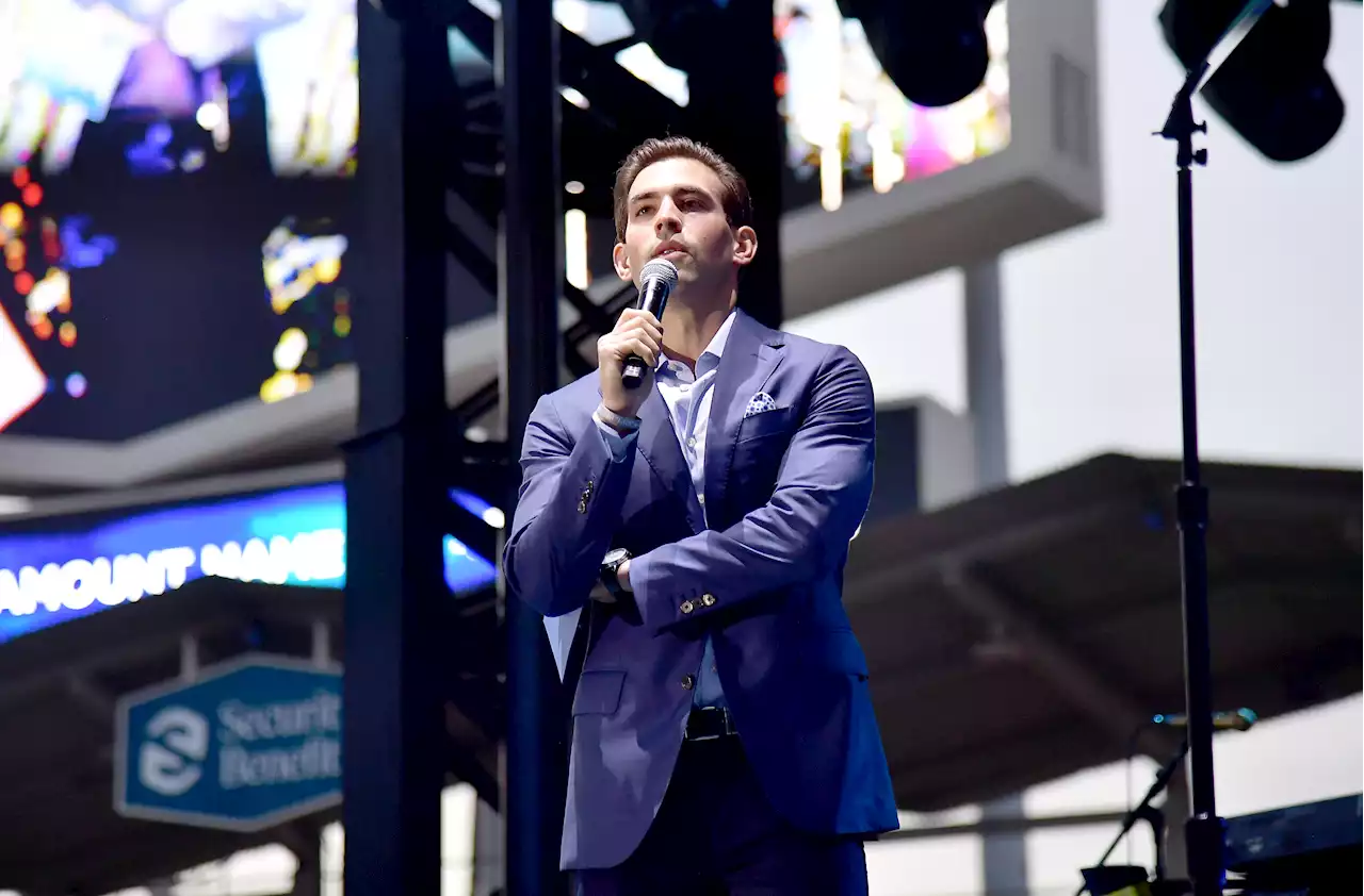 Dodgers' Broadcaster Joe Davis Named Fox's Baseball Voice After Joe Buck Leaves