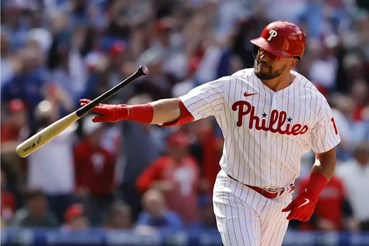 Watch: Kyle Schwarber hits 426-foot homer in his first Phillies at-bat