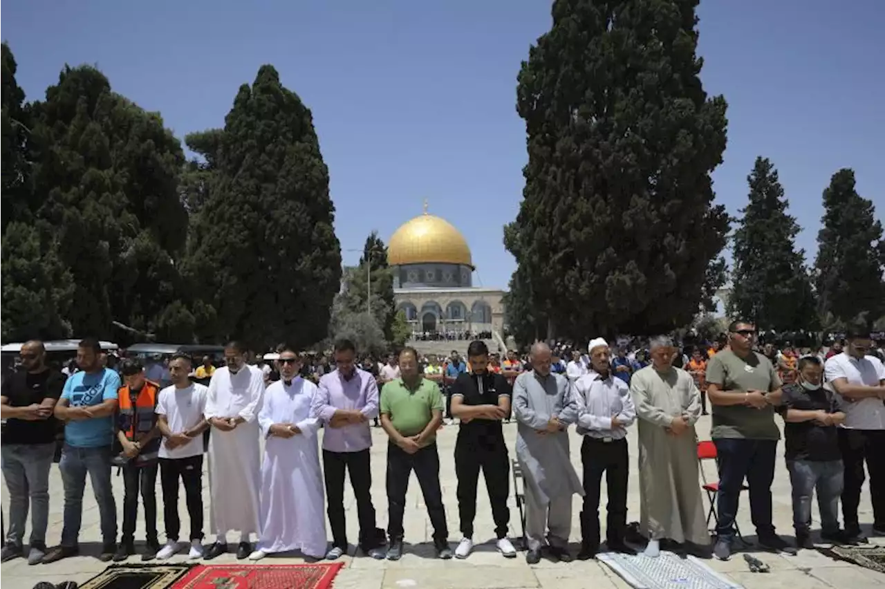 Semarak Sholat Jumat di Masjid Al Aqsa dan Eskalasi Ancaman Kekerasan |Republika Online